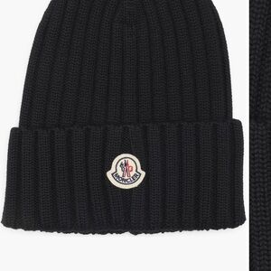 Moncler beretto tricot logo patch rib wool beanie